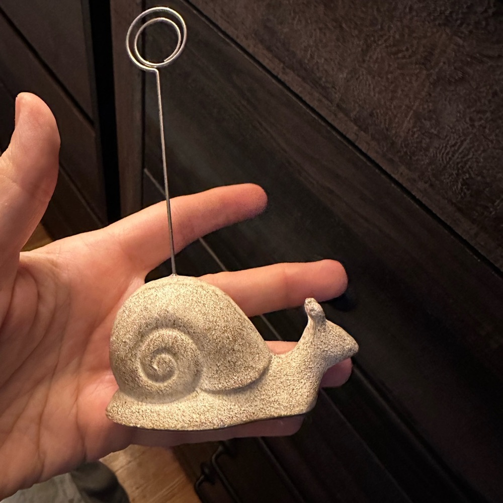 Snail Shaped Photo Holder